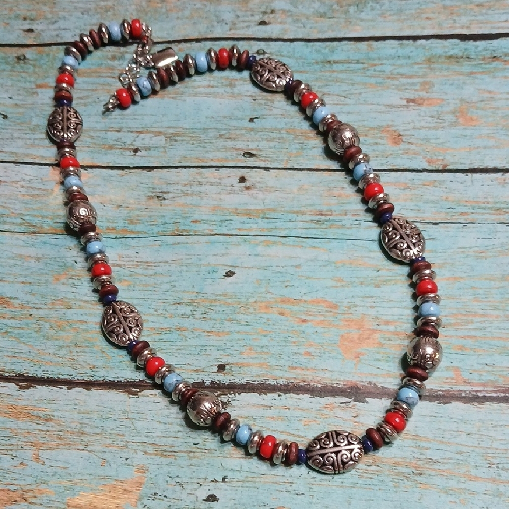 CHAP'S Artisan Multicolor Bead Necklace